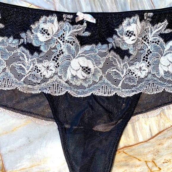 VS Very Sexy Seduction Thong Panty Lace Small - Picture 2 of 8